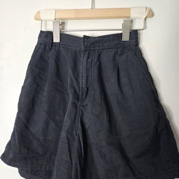 Good American Boss A- Line Shorts Size 0 Black High Rise - Picture 2 of 6